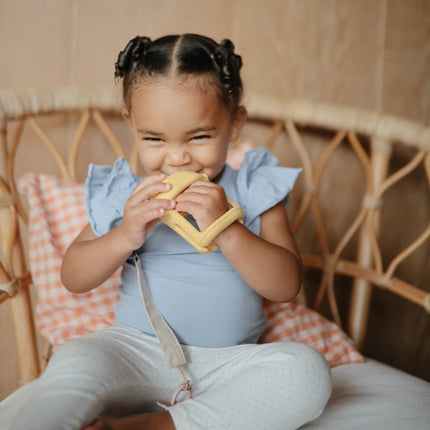 Mushie Bijtring Sun/Yellow koop je bij Babywinkel