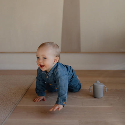 Mushie Drinkbeker Smoke koop je bij Babywinkel