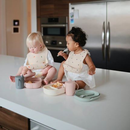 Mushie Drinkbeker Smoke koop je bij Babywinkel