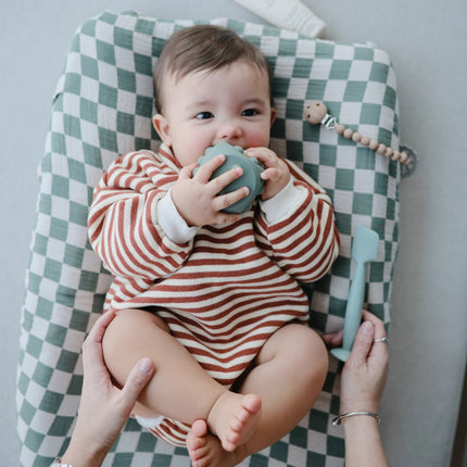 Mushie Educatief Speelgoed Dobbelstenen Dried Thyme/ Naturel 2st koop je bij Babywinkel
