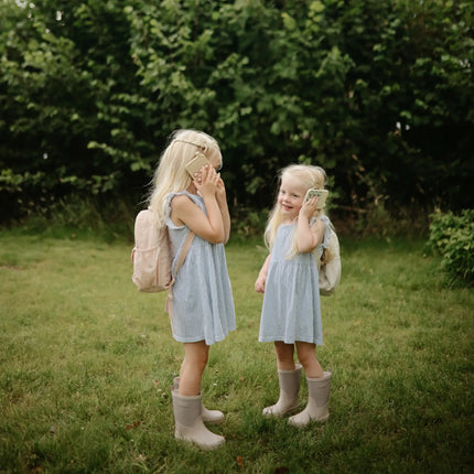Mushie Educatief Speelgoed Druk Telefoon Cambridge Blue koop je bij Babywinkel