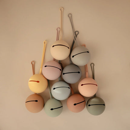 Mushie Speenhouder Silicone Cambridge Blue koop je bij Babywinkel