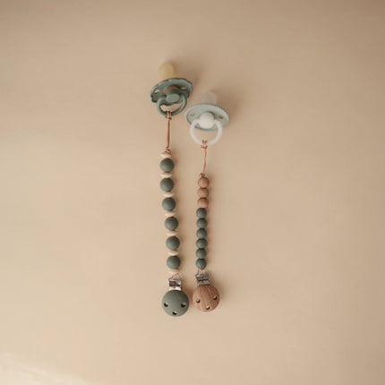 Mushie Speenkoord Luna Dried Thyme koop je bij Babywinkel