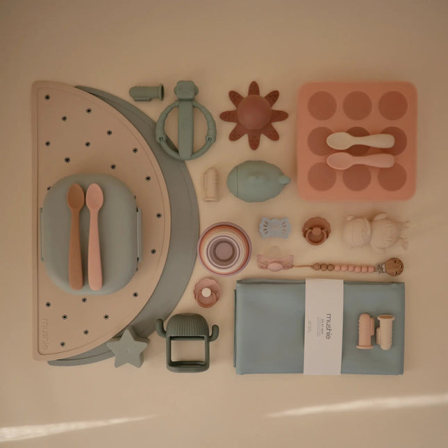 Mushie Tandenborstel Sand/Blush koop je bij Babywinkel