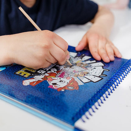 Paw Patrol Kras en Kleurboek in 1 koop je bij Babywinkel