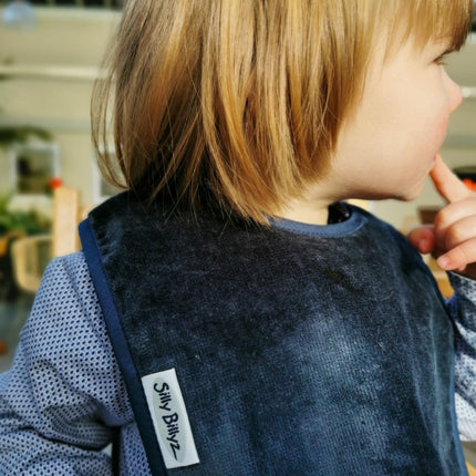 Silly Billyz Slabbetje Fleece Large Grey koop je bij Babywinkel