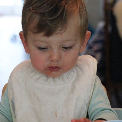 Silly Billyz Slabbetje Large White Sand koop je bij Babywinkel