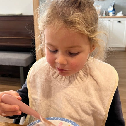 Silly Billyz Slabbetje Large White Sand koop je bij Babywinkel