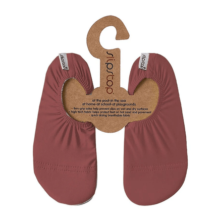 Slipstop Waterschoentjes Burgundy koop je bij Babywinkel