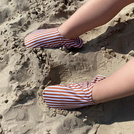 Slipstop Waterschoentjes Cognac Stripe koop je bij Babywinkel