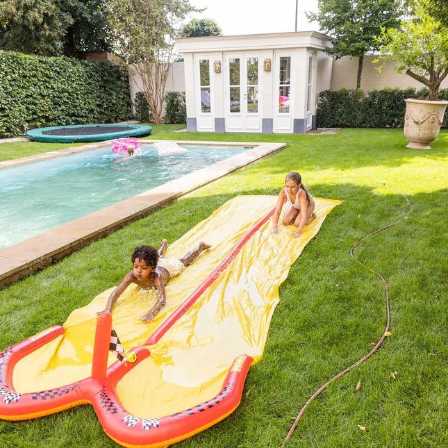 Swim Essentials Waterglijbaan Race Met Sproeiers 5,5M koop je bij Babywinkel