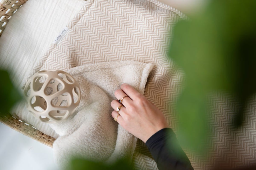 Baby's Only Wiegdeken Teddy Dawn Nordic Blue/Ecru koop je bij Babywinkel